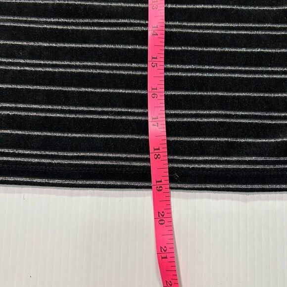 Ann Taylor Loft Outlet Women's Size L Sleeveless Cami Tank Black Silver Stripes - Picture 2 of 8